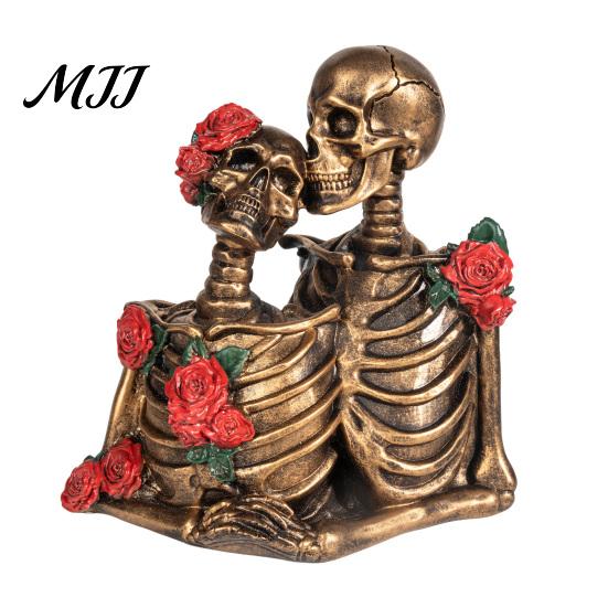 Kissing Skeleton Decor Halloween Gothic Couple Figurine, Vintage Resin Statue, Figurine Rose Sculpture for Holiday Party