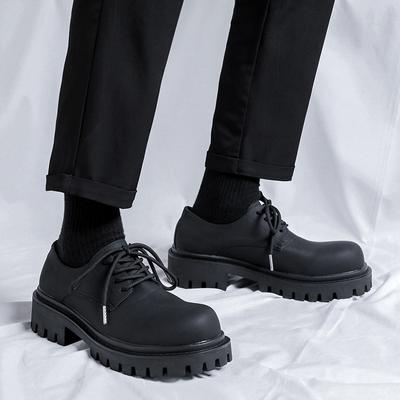 Derby topánky s okrúhlou hlavou v britskom štýle Pánske tmavé malé kožené topánky Trendy japonské retro topánky s veľkou hlavou 9518-R