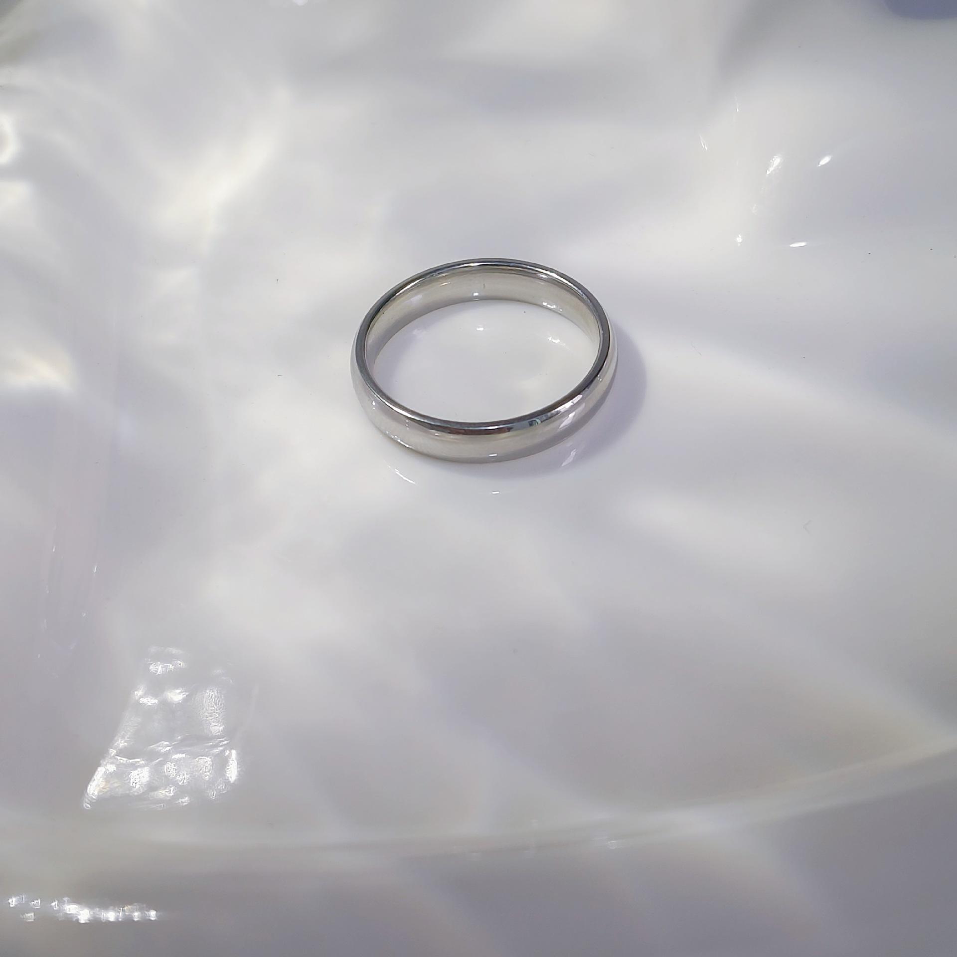 Simple and versatile smooth plain ring, women s ins temperament versatile daily generous index finger ring