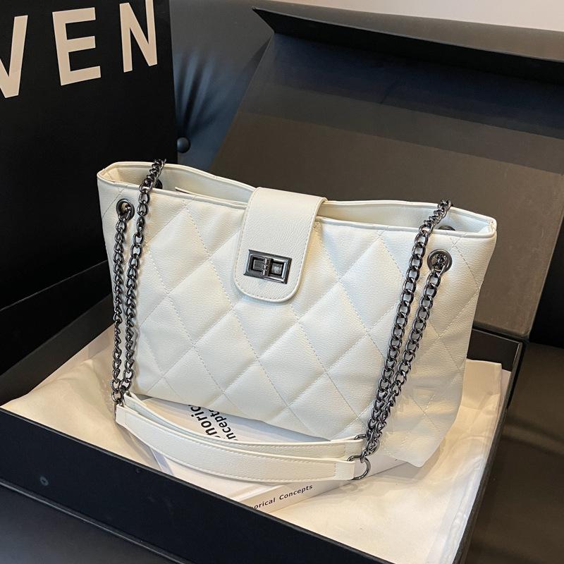 Rhombus Texture Fashion Trend Women's Shoulder Bag New Spring and Summer Commuter Bag Women