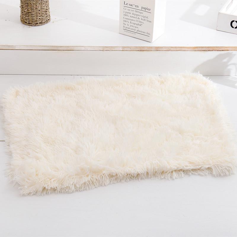 Double-Layer Plush Pet Blanket for Dogs & Cats - Warm, Comfortable Mat for All Sizes