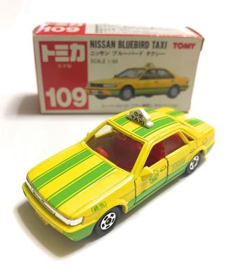 Made In Japan Tomica Red Box 109 Bluebird Taxi Scale Model with Red TOMY Logo 1/60