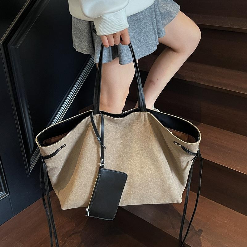 Large capacity tote bag women's 2025 new versatile shoulder handbag casual canvas bag for class commuting