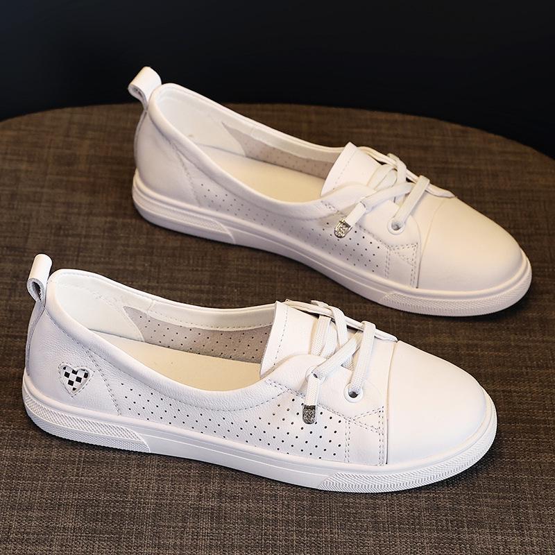 

2025 Женские белые кожаные слипоны, дышащие туфли медсестры с вырезами Size 40 белый