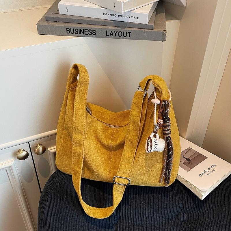 Autumn and winter retro bag women's new versatile commuter tote bag casual large-capacity messenger dumpling bag