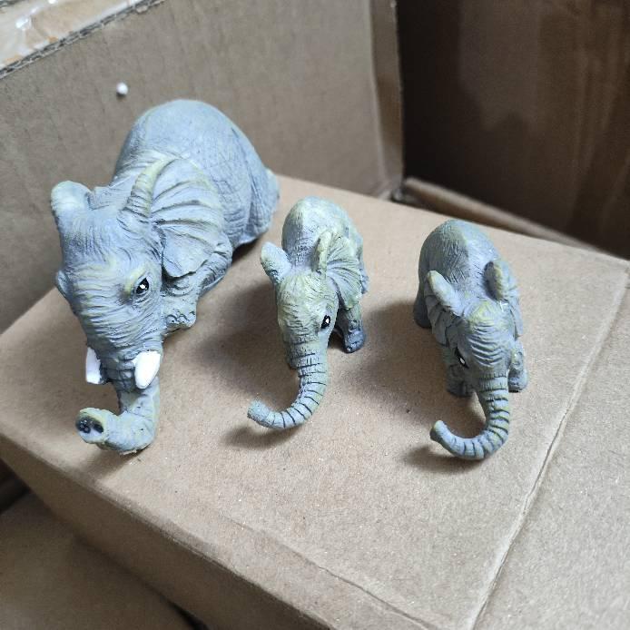 

Креативная полимерная фигурка слона из трех частей с маленькими слонятами для украшения дома и садоводства во дворе