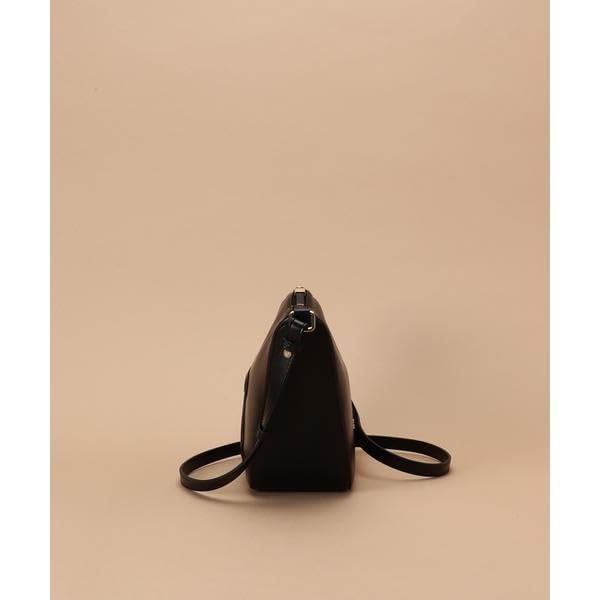 Smooth Leather Shoulder Bag Girls Black [Samantha Thavasa]