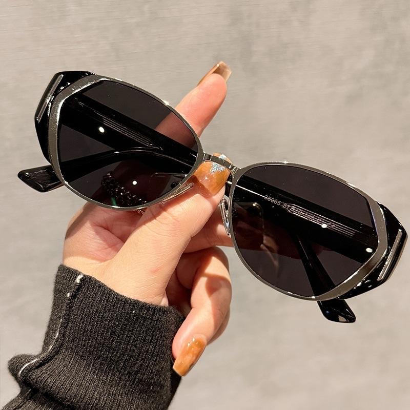 

CLLOIO Премиум летние модные солнцезащитные очки для коррекции зрения для женщин, для вождения, для пляжа, солнцезащитные очки с защитой UV400, очки для чтения -400