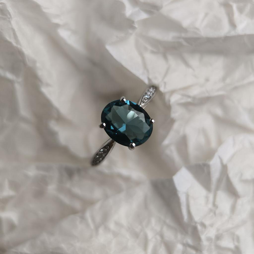 Silver Ring with London Blue Topaz 1.982ct, Item Weight 2.96 Gr (2196099)