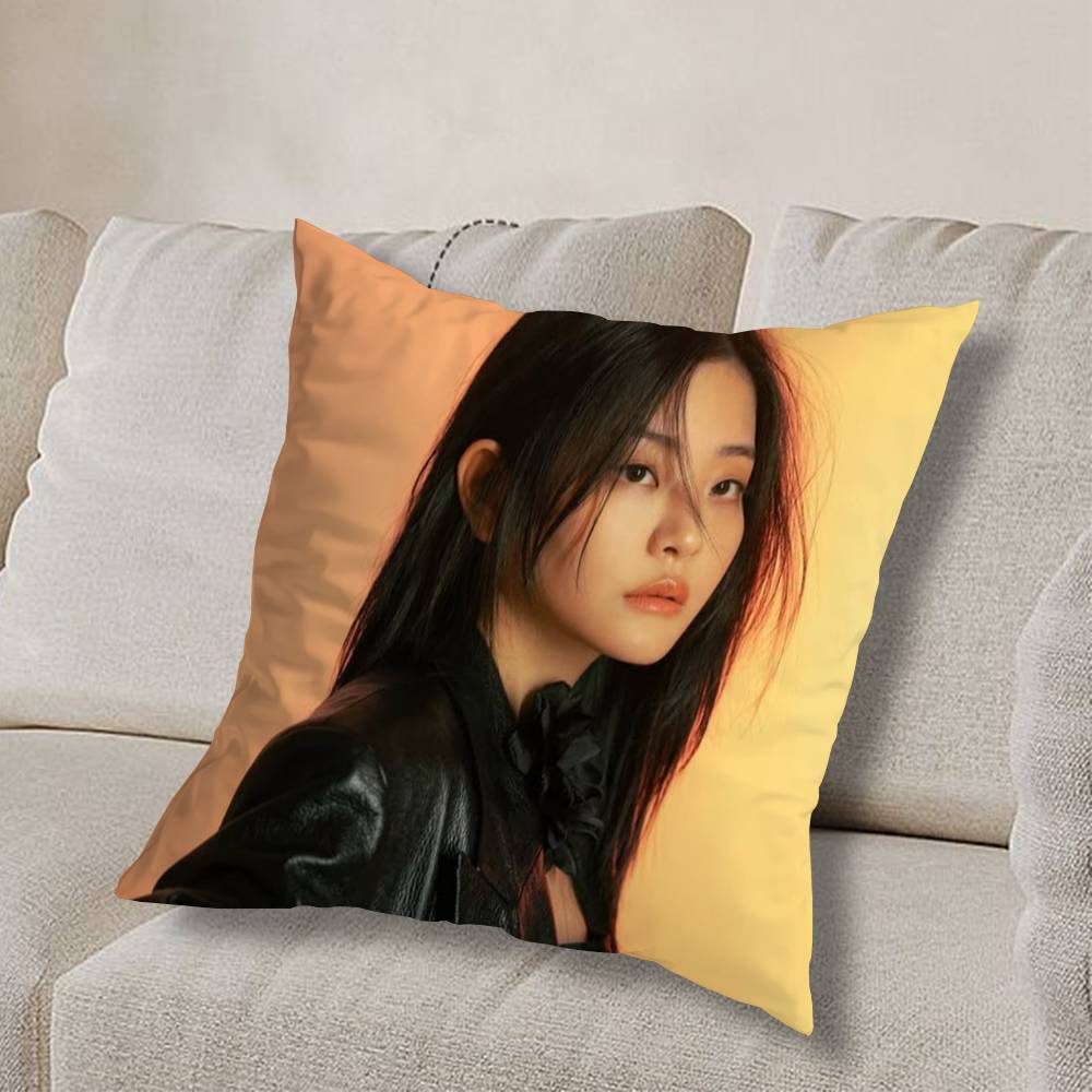 

L-Lee Hyeri C-Chung Subin-ES Pillow Case Pillow Case Living Room Sofa Cushion Cover Suitable For Home Bedroom Room Decoration 30cmx30cm