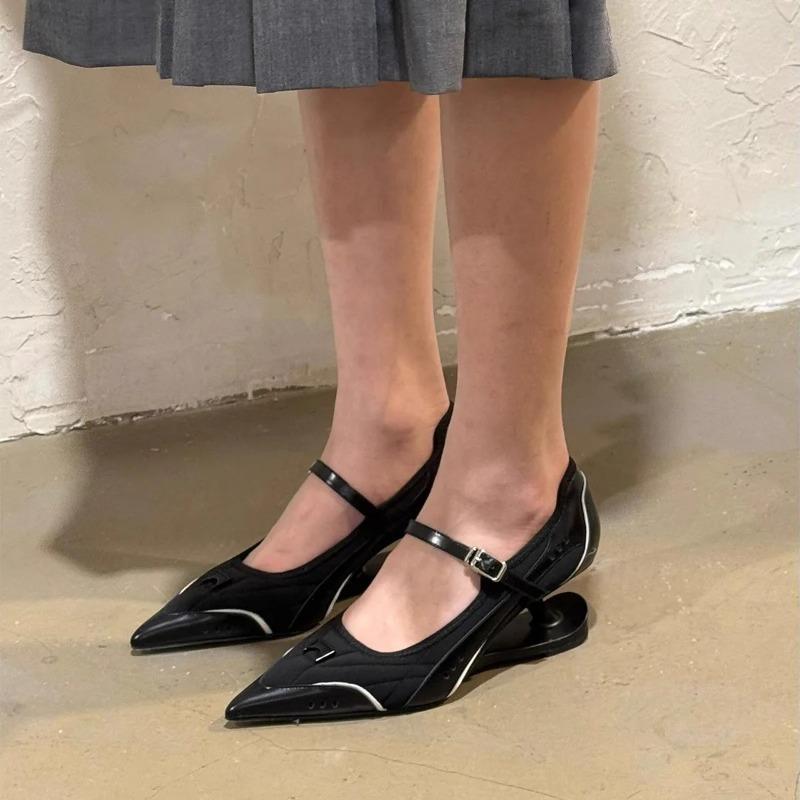 Niche Design Pointed Toe Special Heel Women's High Heels Ballet Sporty Style Shallow Mouth Mary Jane Single Shoes
