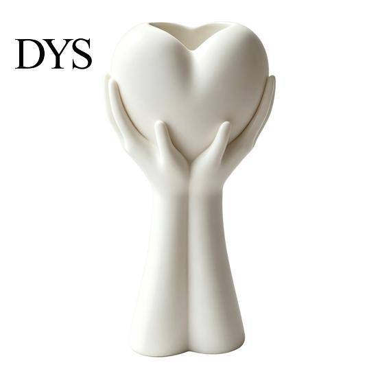 Matte PLA Floral Holder Hands Holding Heart Vase, 3D Printed Modern Flower Table Centerpiece Creative Vessel Artistic Vase for Dried And Artificial