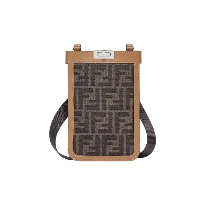 FENDI Peekaboo Twist Lock Clasp with Detachable Shoulder Strap Cotton Phone Case Large Size Men's Style Brown