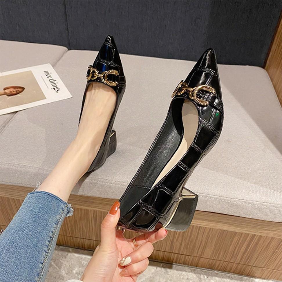 Fashion Shoes For Women 2025 Formal Pointed Toe Ladies Summer Footwear Black Luxury Leather Casual Low Heel Elegant Korean Style