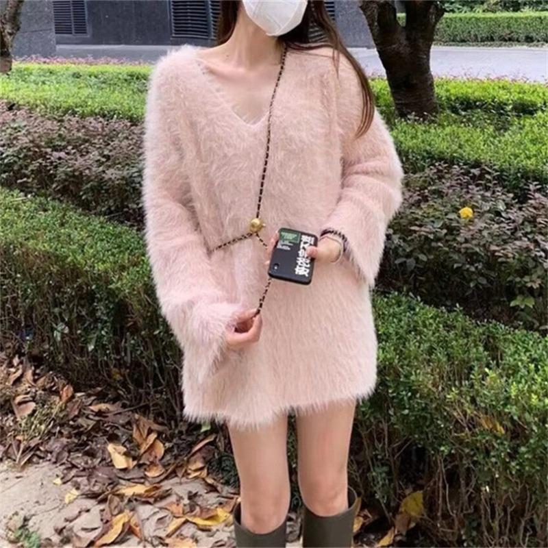 

Женский свитер из норки средней и длинной длины, новый осенне-зимний, с V-образным вырезом, свободный, ленивый, мягкий, ворсистый топ one size fits all розовый