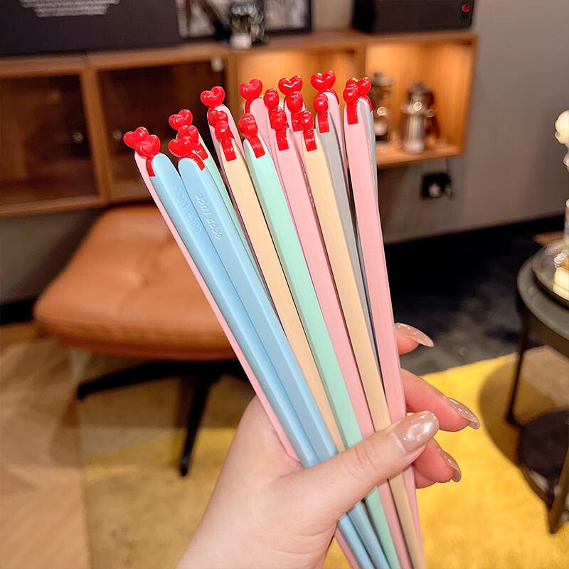 Heart-shaped Reusable Silicone Chopsticks