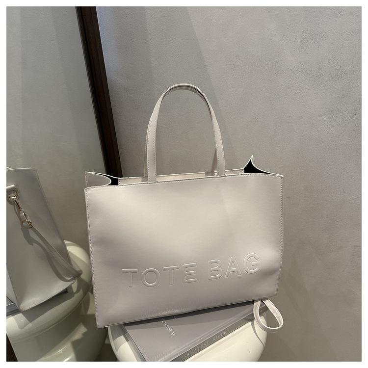 Texture Large Capacity  New Fashion Retro Shoulder Crossbody Portable Tote Bag Women