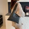 Trend Rivet Versatile Underarm Bag Women's Early Autumn Large Capacity Locomotive Wind Commuter Daily Tote Bag