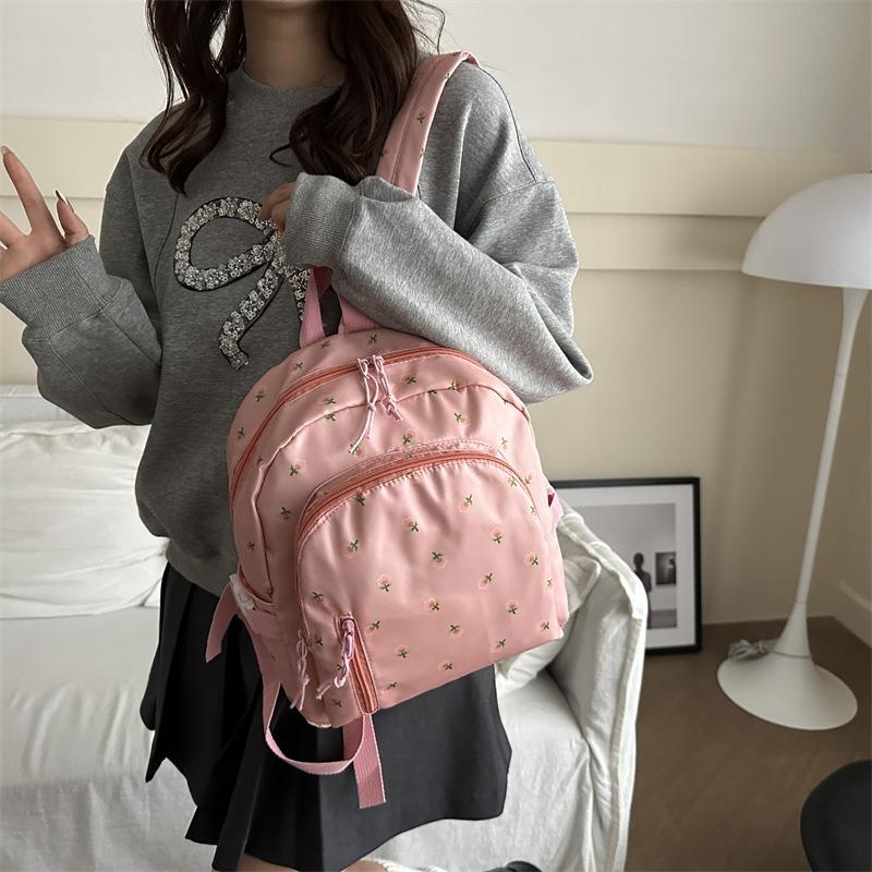 New backpack, flower print casual backpack, fresh, cute and sweet, light bag for students to go out in class
