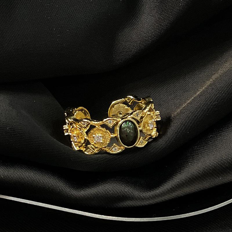 Retro Gold Medieval Pleated Temperament Open Ring Women'S Niche Design Advanced Sense Light Luxury Fashion Ring