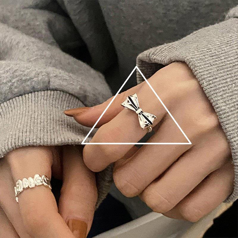 Korean S925 Sterling Silver Retro Design Ring for Women - Non-Fading, High-End Chain Style Finger Jewelry