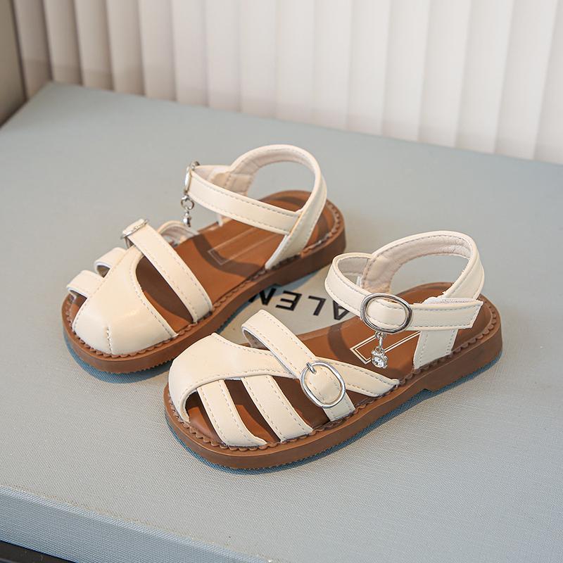 

Girls Sandals Hollowed-out Elegant Solid Color Kids Beach Shoes Non-slip Soft Sole 2025 New Girls Princess Shoes for Summer Cute 23 бежевый