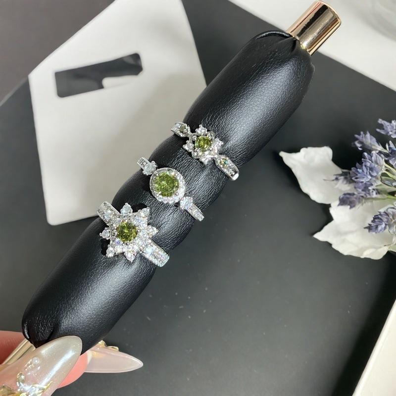 Spring Niche Design Colored Treasure Olive Green Zir*****Pen Ring Luxury High-End Heart-Shaped Full Diamond Ring