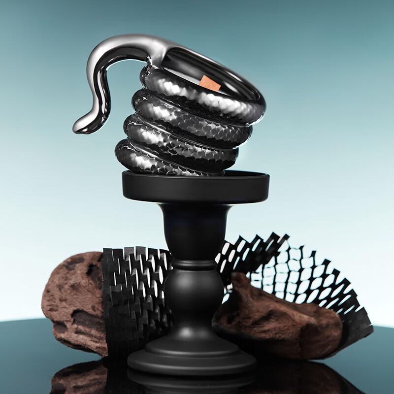 JINGREPUBLIC Snake Rhythm Scented Candle