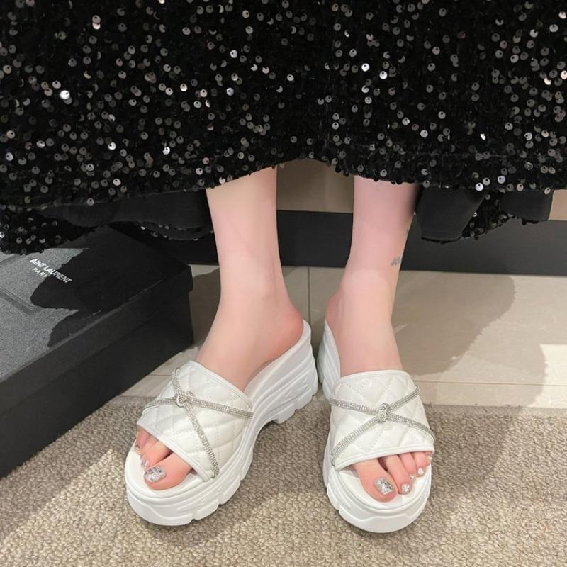 

Мода 2025 Женские удобные шлепанцы на платформе Летние женские слипоны Модные сандалии с открытым носком на низком каблуке для улицы и пляжа Обувь для женщин 35 белый