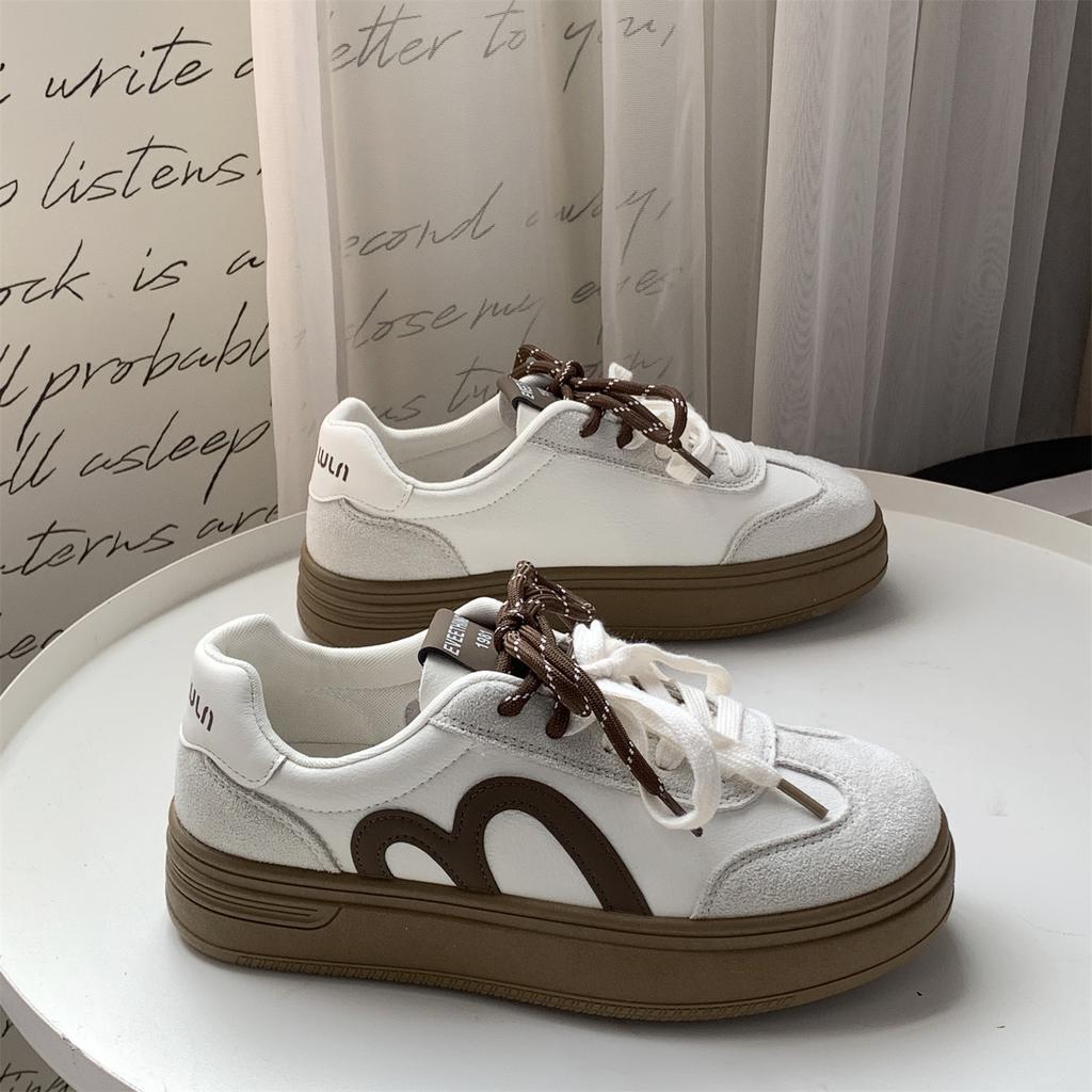 Wasteland Style Niche Design Moral Training Shoes Women's 2025 Autumn New Fashion Versatile Sports Leisure Alphabet Board Shoes