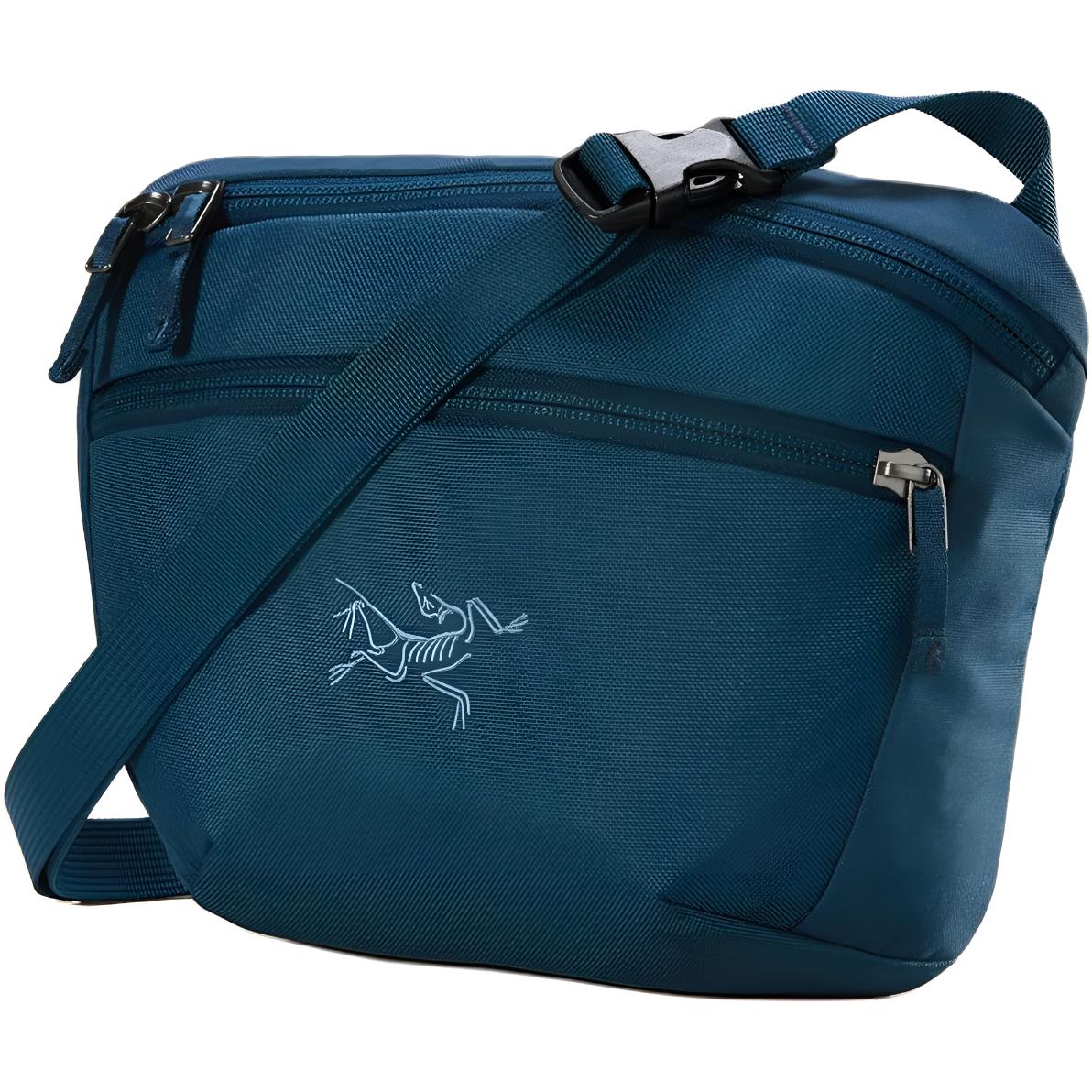 Arcteryx Mantis 2L Brand Logo Zipper