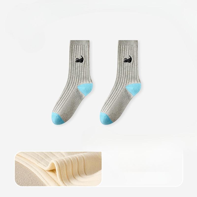 Female Autumn Lovely Embroidery Sweat Absorbing Deodorizing Antibacterial Movement Boneless In The Tube Pile Socks