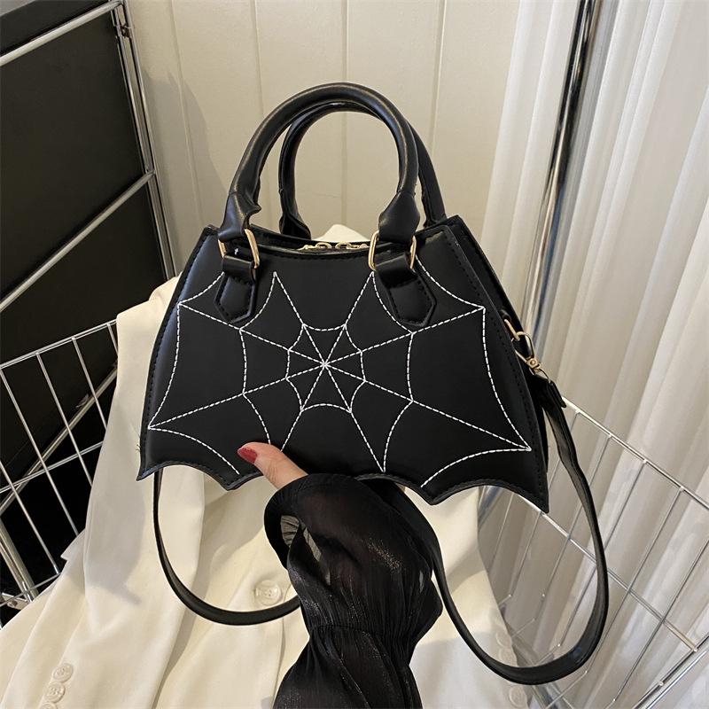 

Crossbody bag European and American trends personalized new fashion Halloween creative fun bat girl handbag spoof чорний