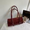 1Pc Oil Wax Leather Underarm Bag Women's High-end Niche Design Shoulder Bag Large Capacity Versatile Long Baguette Commuter Women's Bag