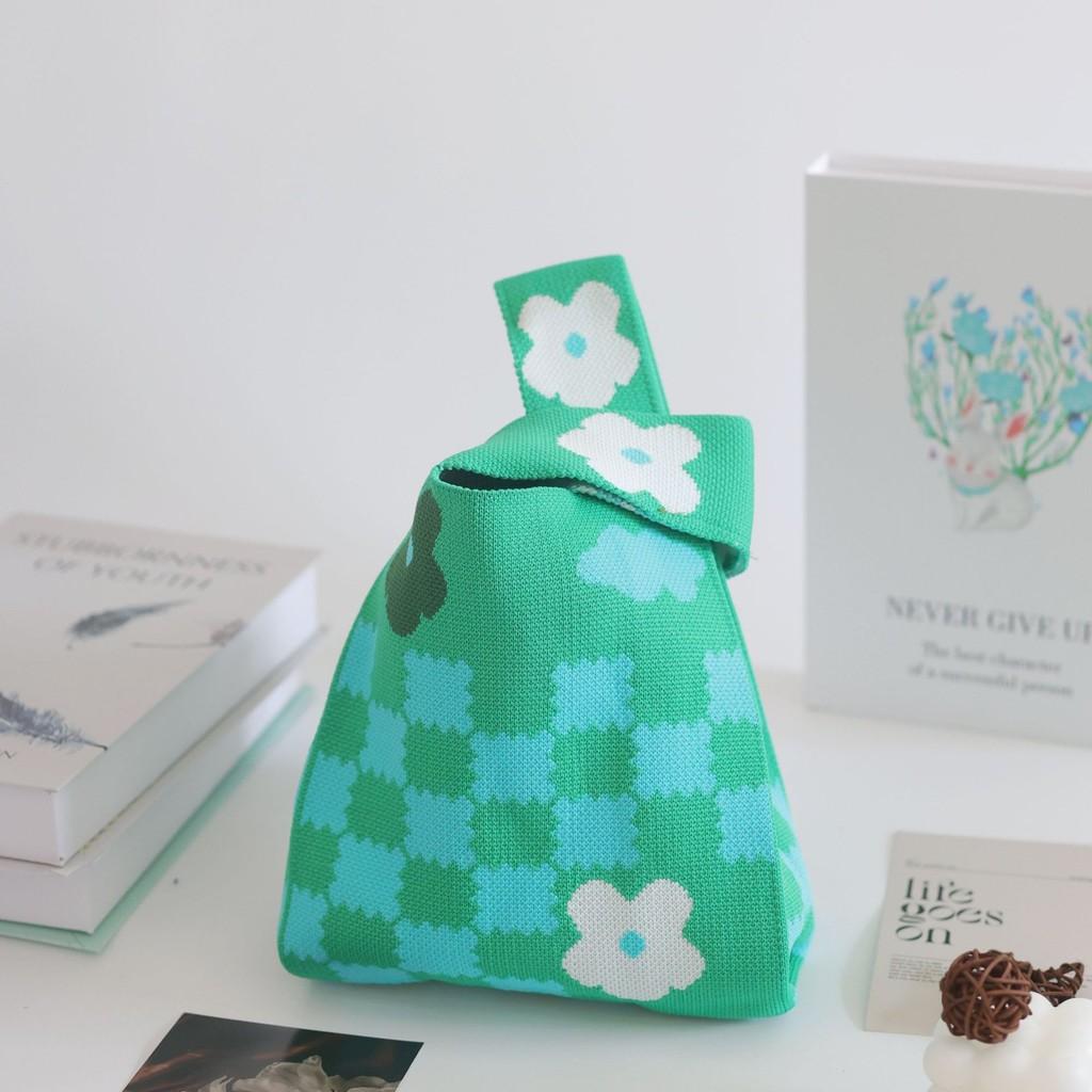 Trendy Knit Bucket Bag For Women Soft And Spacious Tote Bag With Eye-catching Patterns Ideal For Daily Wear And Gifts