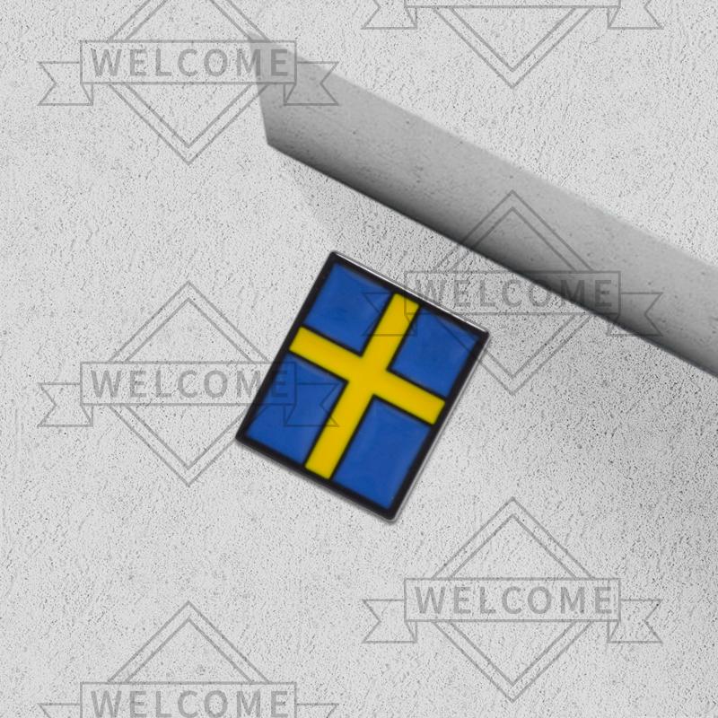 3D Car Stickers Sweden Flag Emblem Auto Steering Wheel Badge Interior Decal For Volvo XC60 V70 C70 XC40 V40 EX30 V60 Accessories