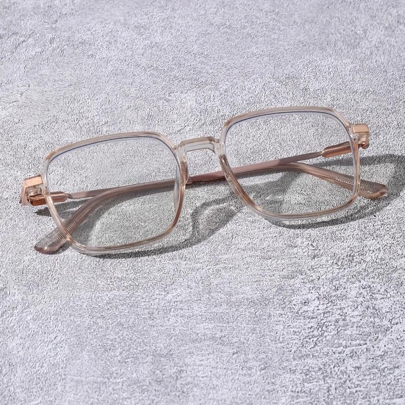 1 Piece of Women's Classic Retro Box Fashion Glasses - Equipped with Color Changing Transparent Lenses