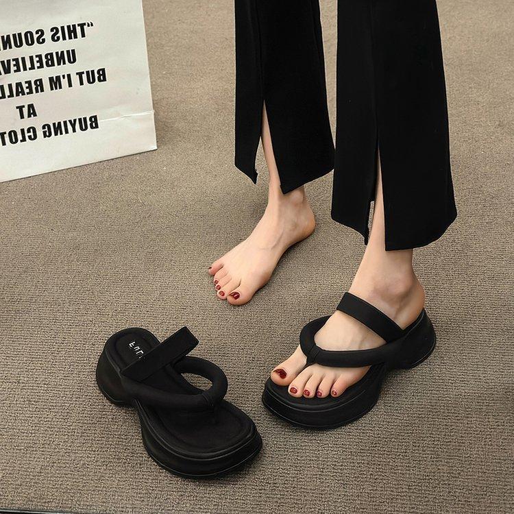[Youshilai] Ruth's Same Thick-soled Herringbone Cool Slippers 2025 Summer New Pinch Bread Beach Sandals Women