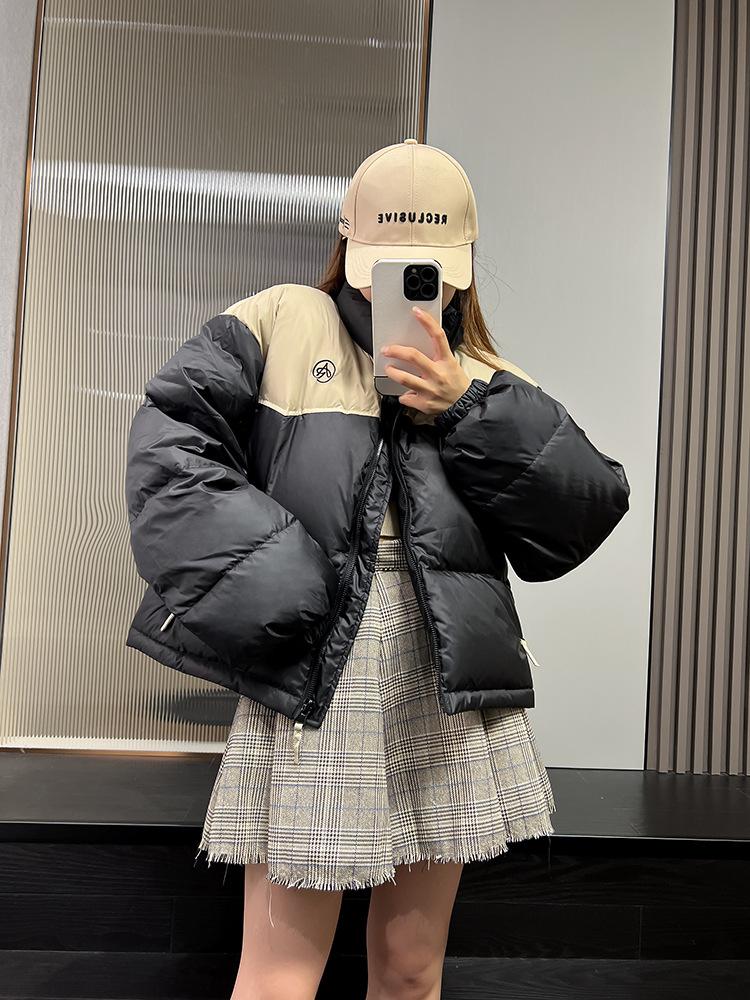 Contrast color down jacket women's short winter new loose thickened stand-up collar fashionable white duck down jacket tide