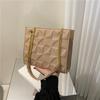 Niche Fashion Checkered Chain Women's Bag French Casual Shoulder Crossbody Bag ins Style Simple Underarm Bag PU Material