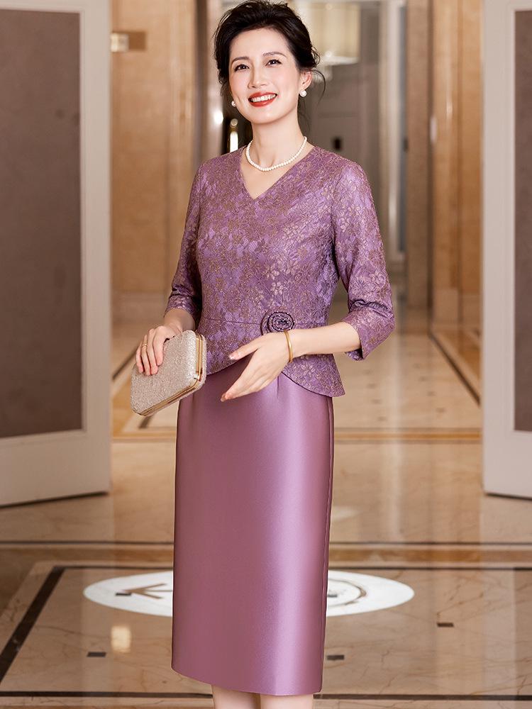 Robe Amincissante Élégante à Col en V pour Mamans - Jupe en Dentelle Violette