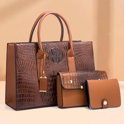 Stylish Women's Crocodile-Pattern Handbags: Versatile, Large-Capacity Shoulder Bags, Three-Piece Mother-and-Child Set