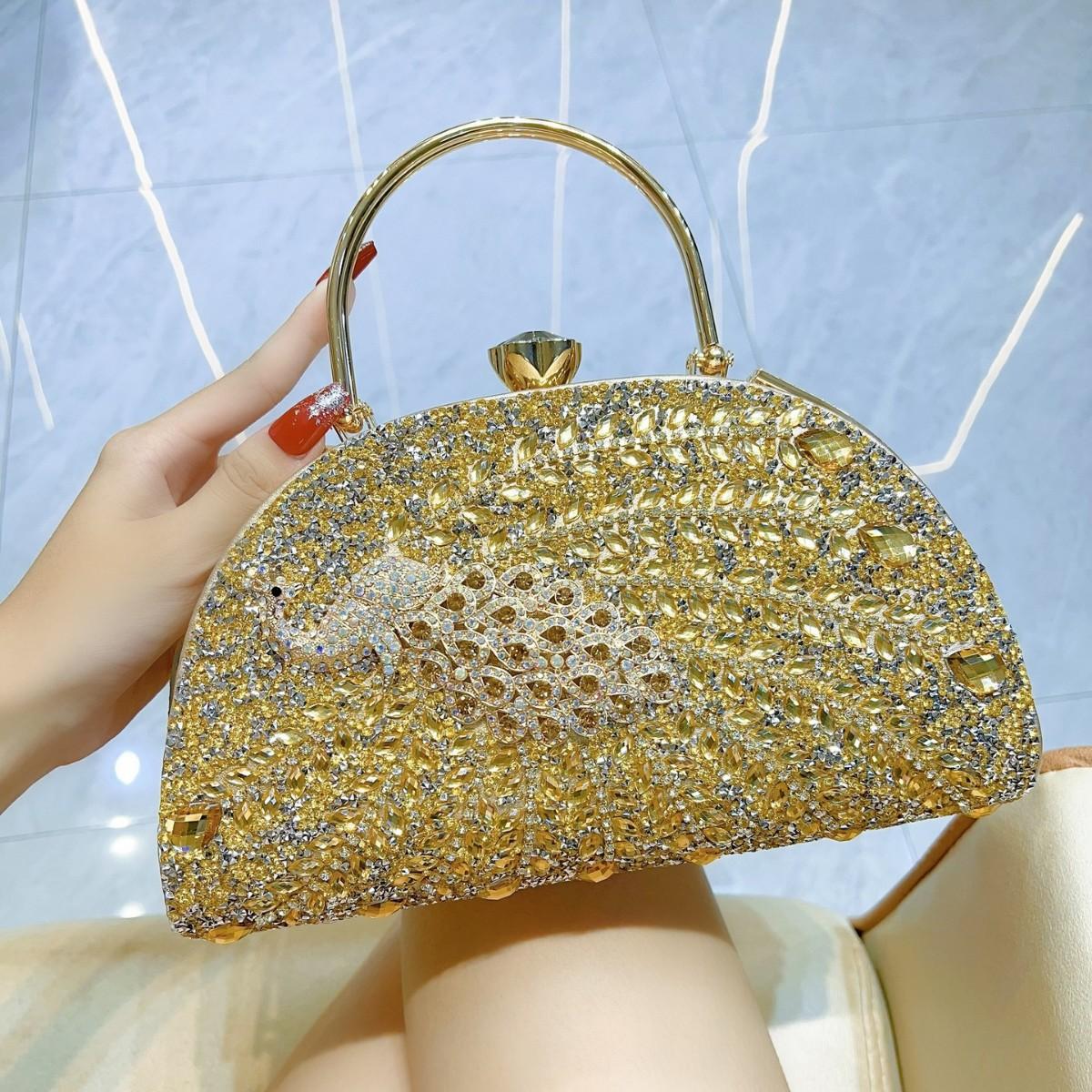 

Diamond Studded New Women s Bag золотой