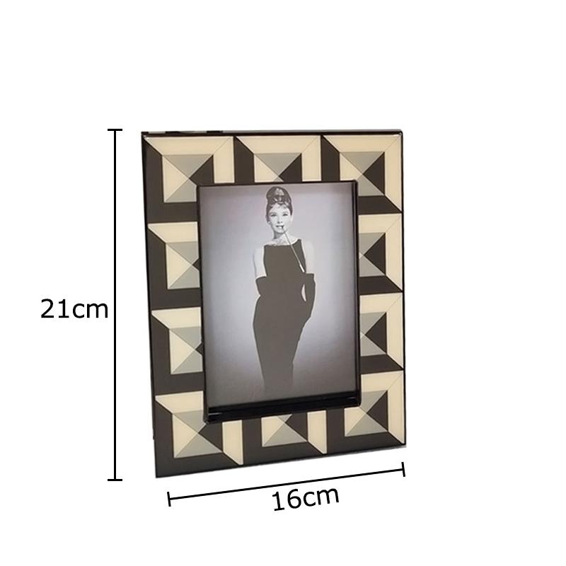 Black and White Checkered Photo Frames 6/7 Inch Picture Frame Bedside Table Wedding Anniversary Photo Frame Desk Decoration
