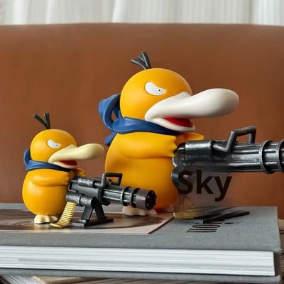Psyduck Figur 9cm Anime Ornament Cross-Dressing Kreative Actionfigur Sammlerspielzeug für Fans