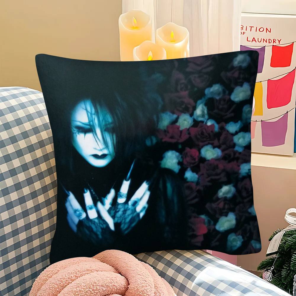 1Pc V-Visuals R-Rocks Band Malices Mizesr Pillow Case Fashion Square Pillowcase Bedroom Sofa Room Ins Decoration Leisure