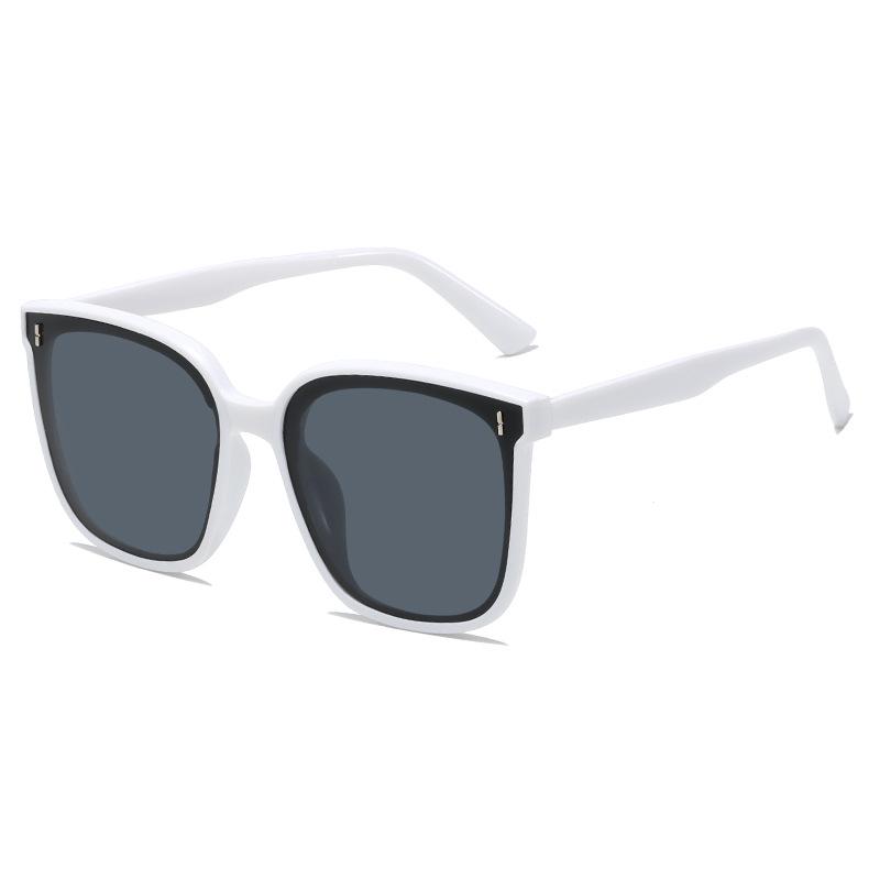 2024 Trendy Anti-UV Sunglasses for Women & Men - Douyin Influencer Style, Big Face Slimming, Perfect for Driving.