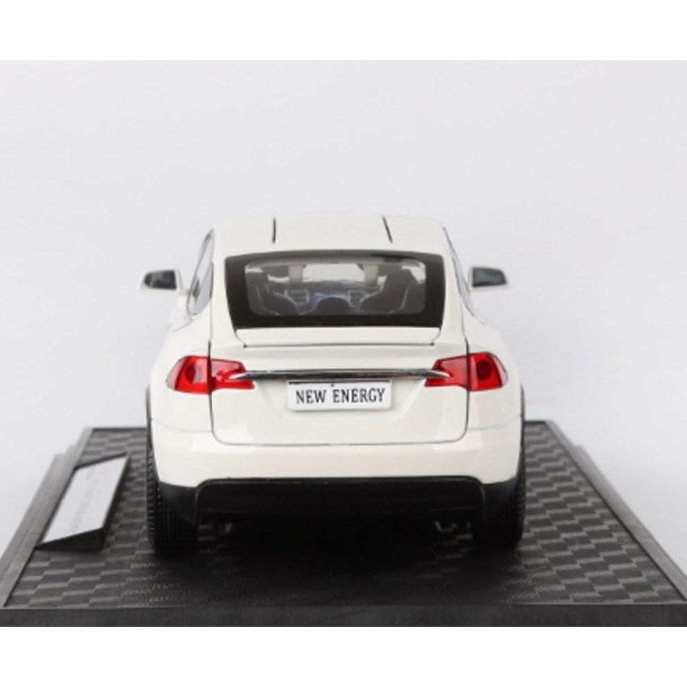 Baniland Salon de l'Automobile Modèle Réduit Tesla Model X (blanc)