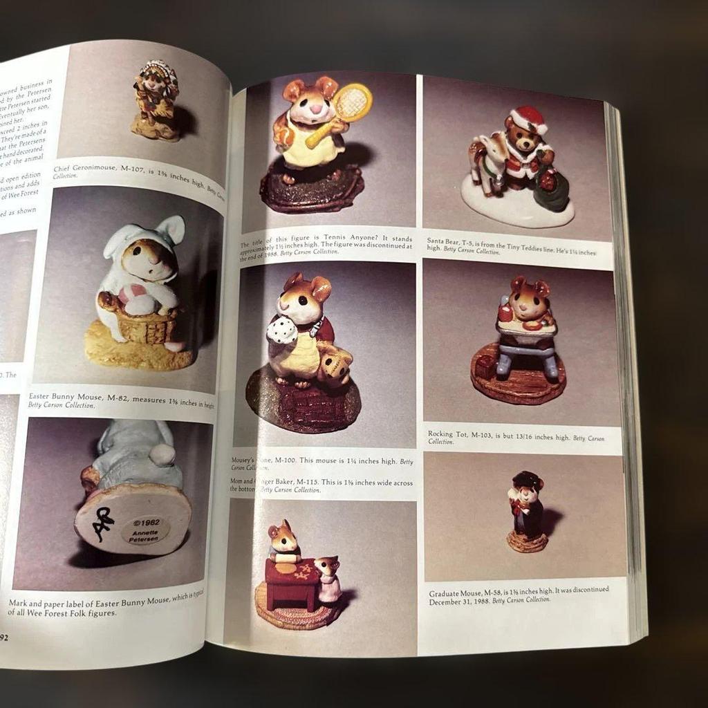 [USED] Animal Figures Ceramic Ornaments Retro Books