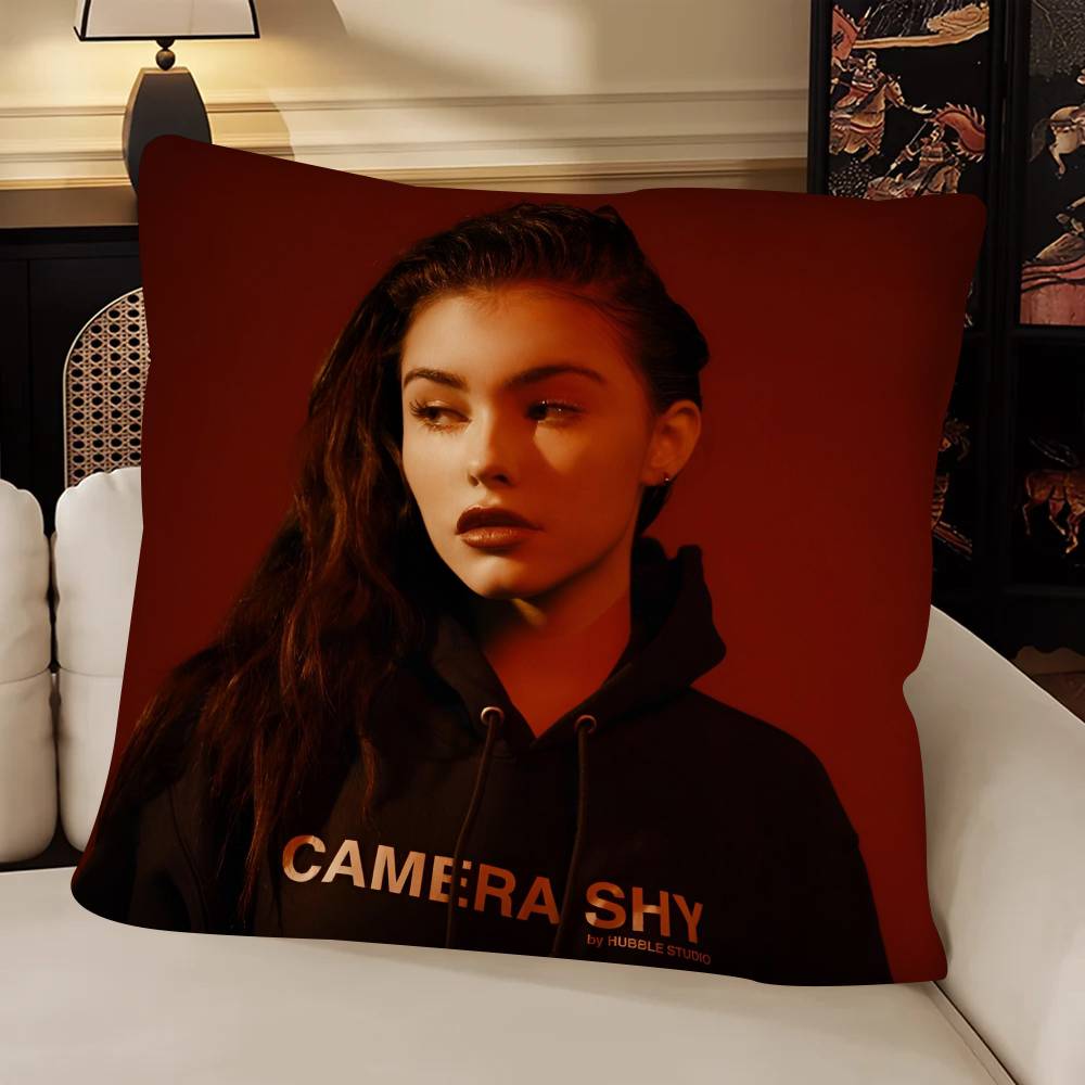 Singer MMadison Beer Pillow Case Fashion Square Pillowcase Bedroom Sofa Room Ins Decoration Leisure